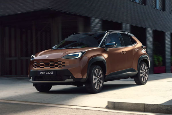 Nuova Toyota Yaris Cross Full Hybrid OFFERTA LANCIO